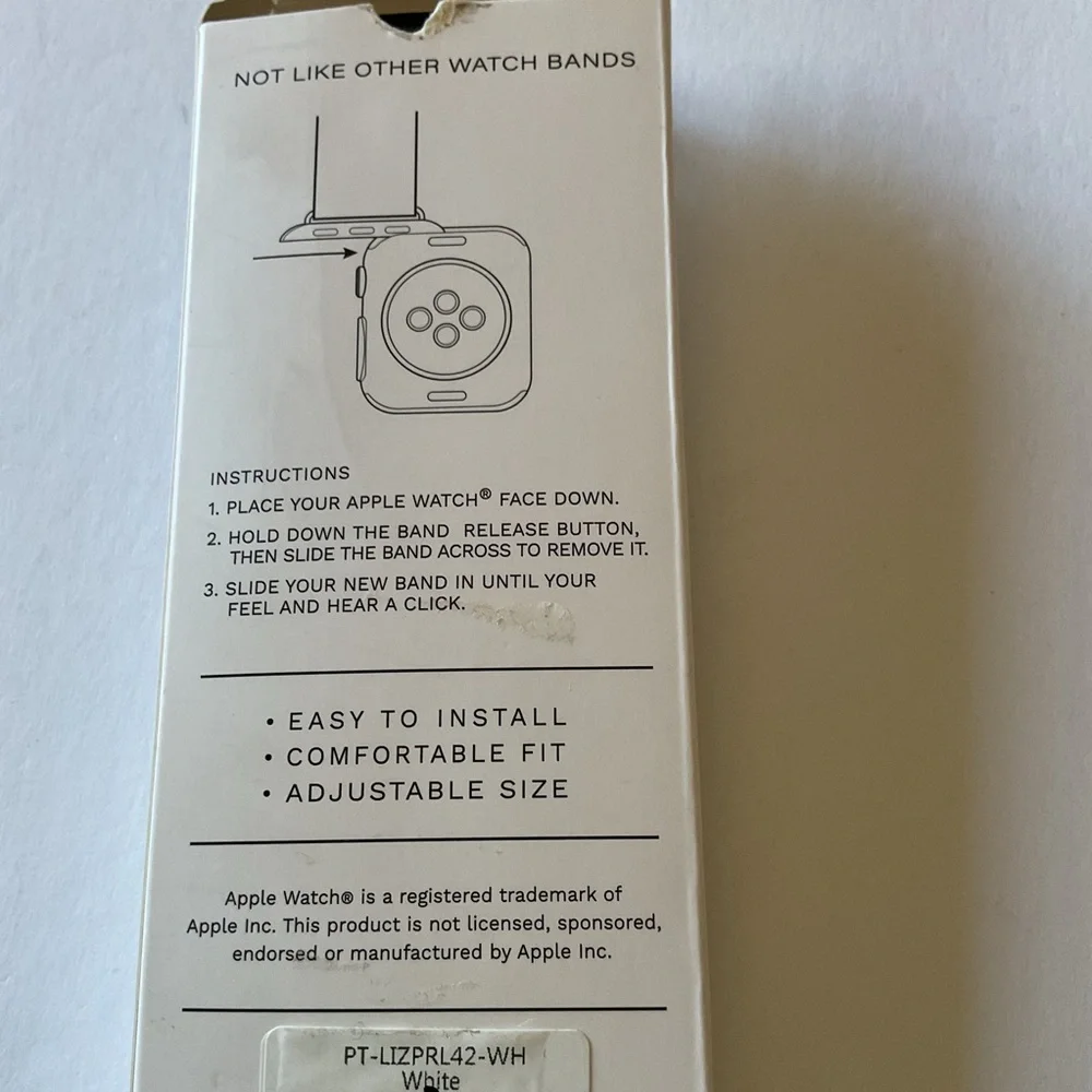 POSH TECH ARIEL FAUX PEARL APPLE WATCH BAND NWT